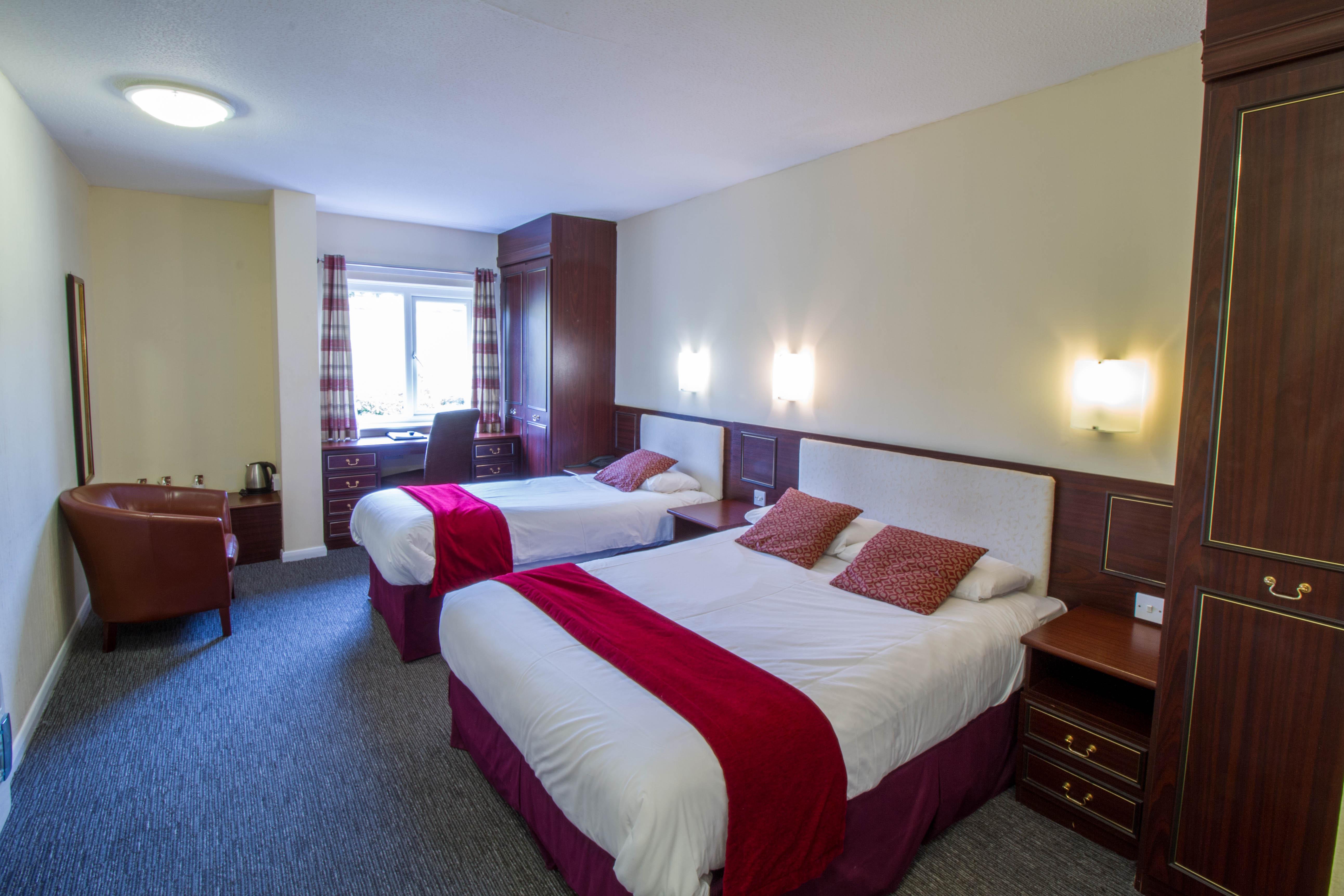 Springfield Hotel & Health Club Halkyn Екстер'єр фото