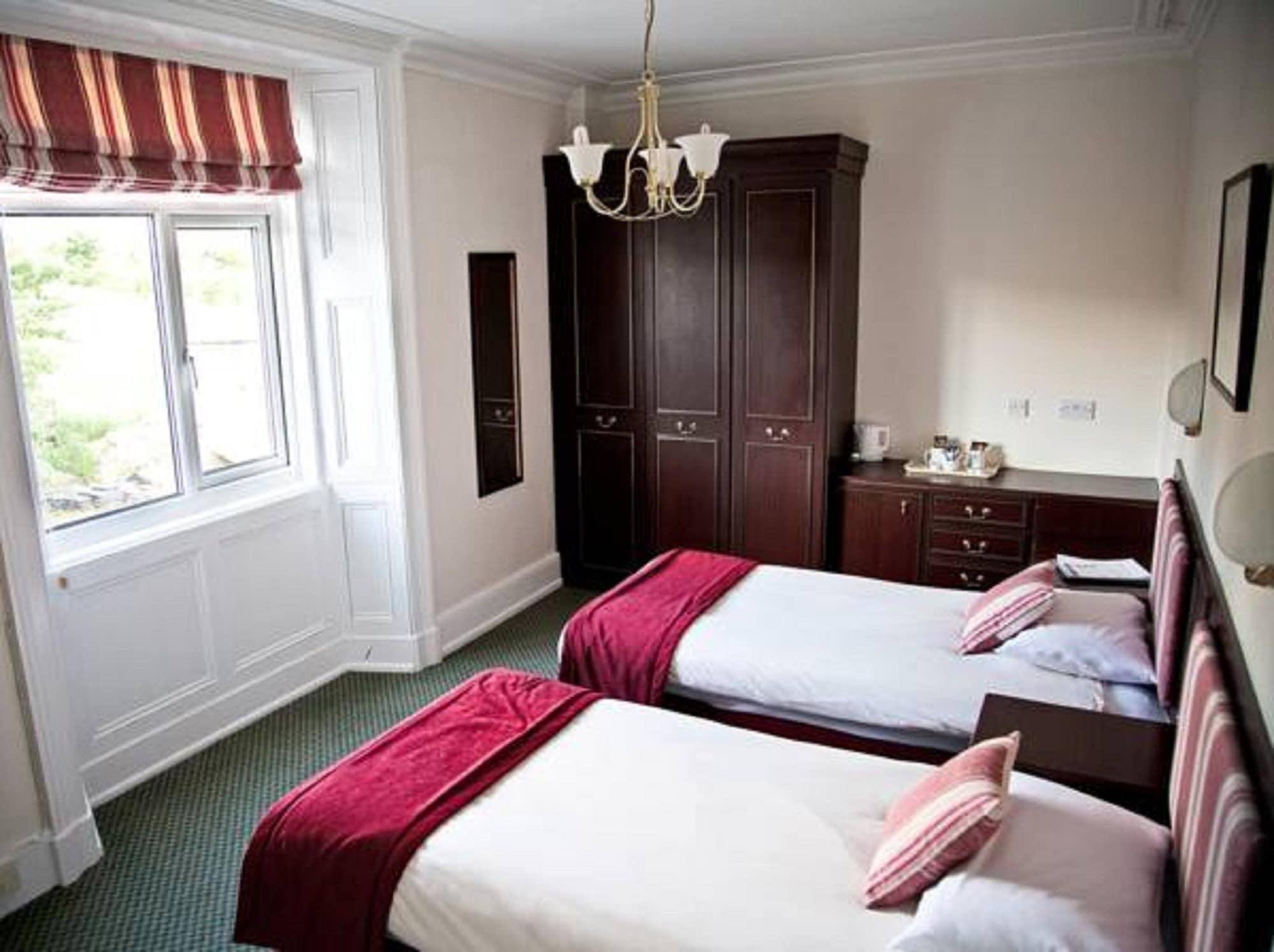Springfield Hotel & Health Club Halkyn Екстер'єр фото