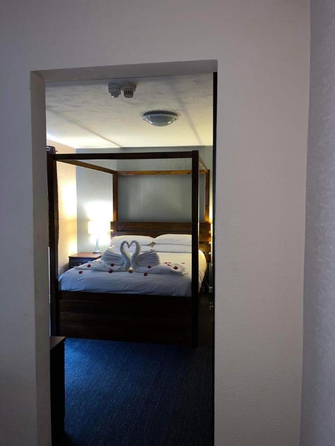 Springfield Hotel & Health Club Halkyn Екстер'єр фото