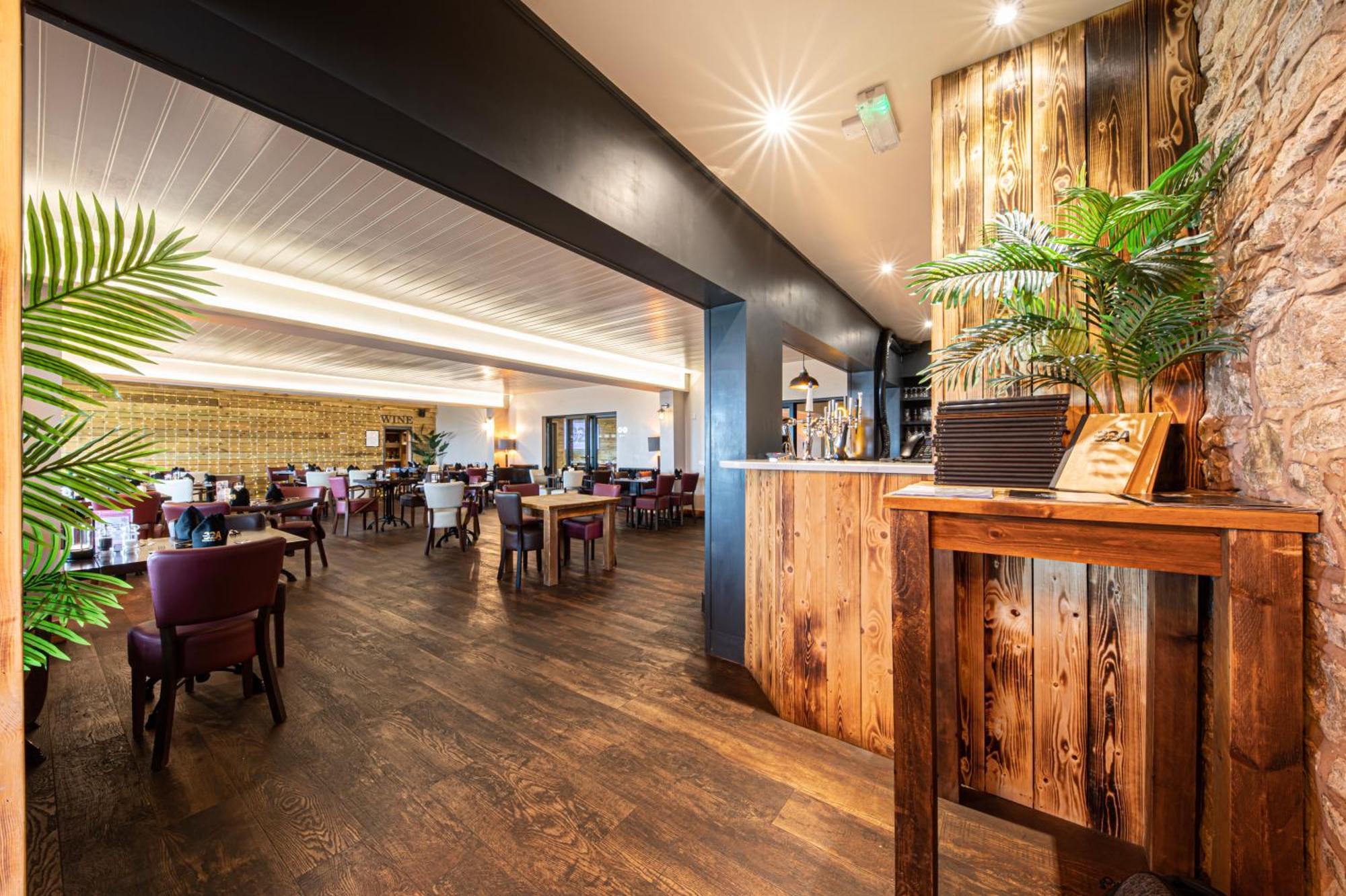 Springfield Hotel & Health Club Halkyn Екстер'єр фото