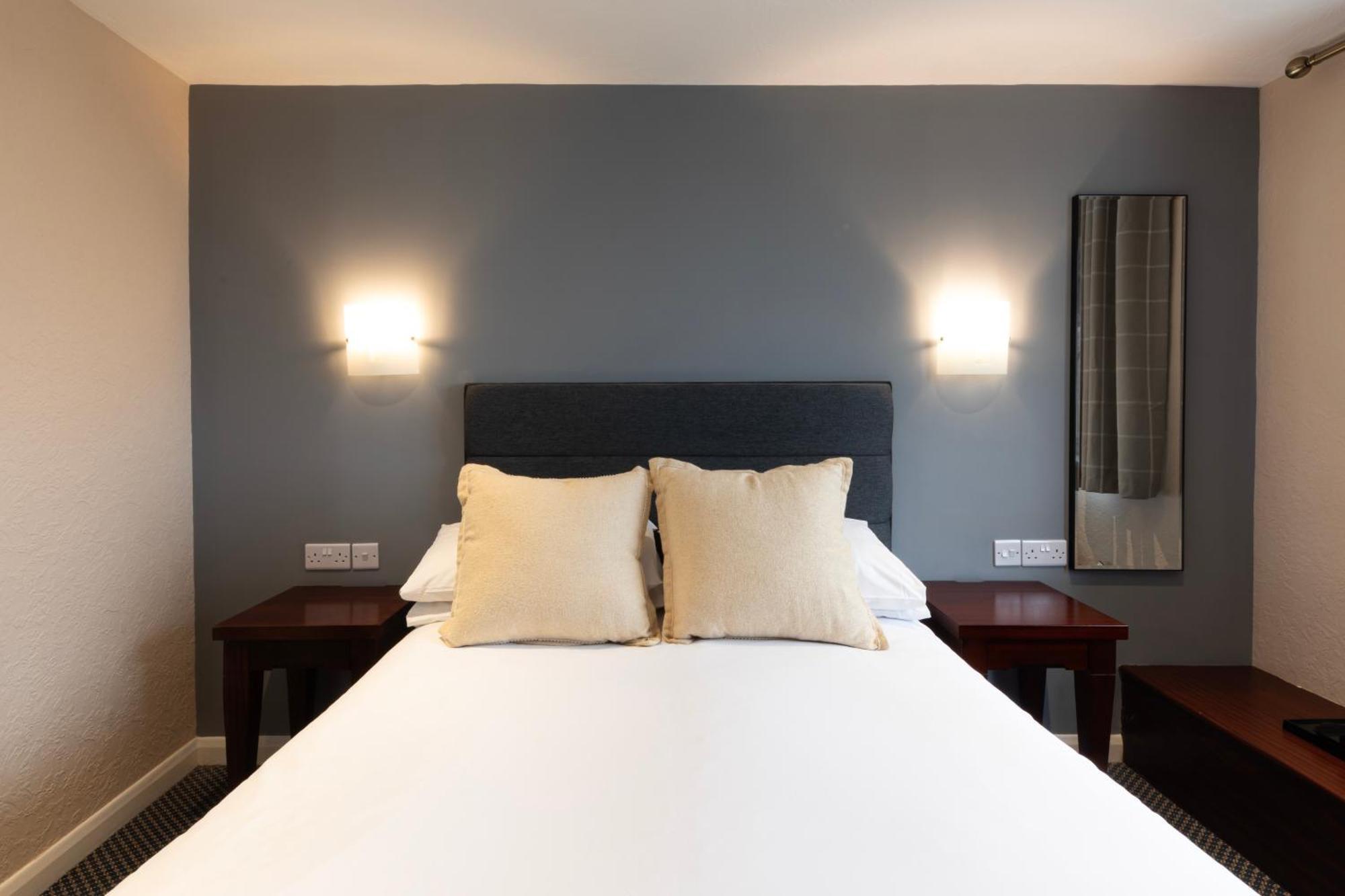 Springfield Hotel & Health Club Halkyn Екстер'єр фото