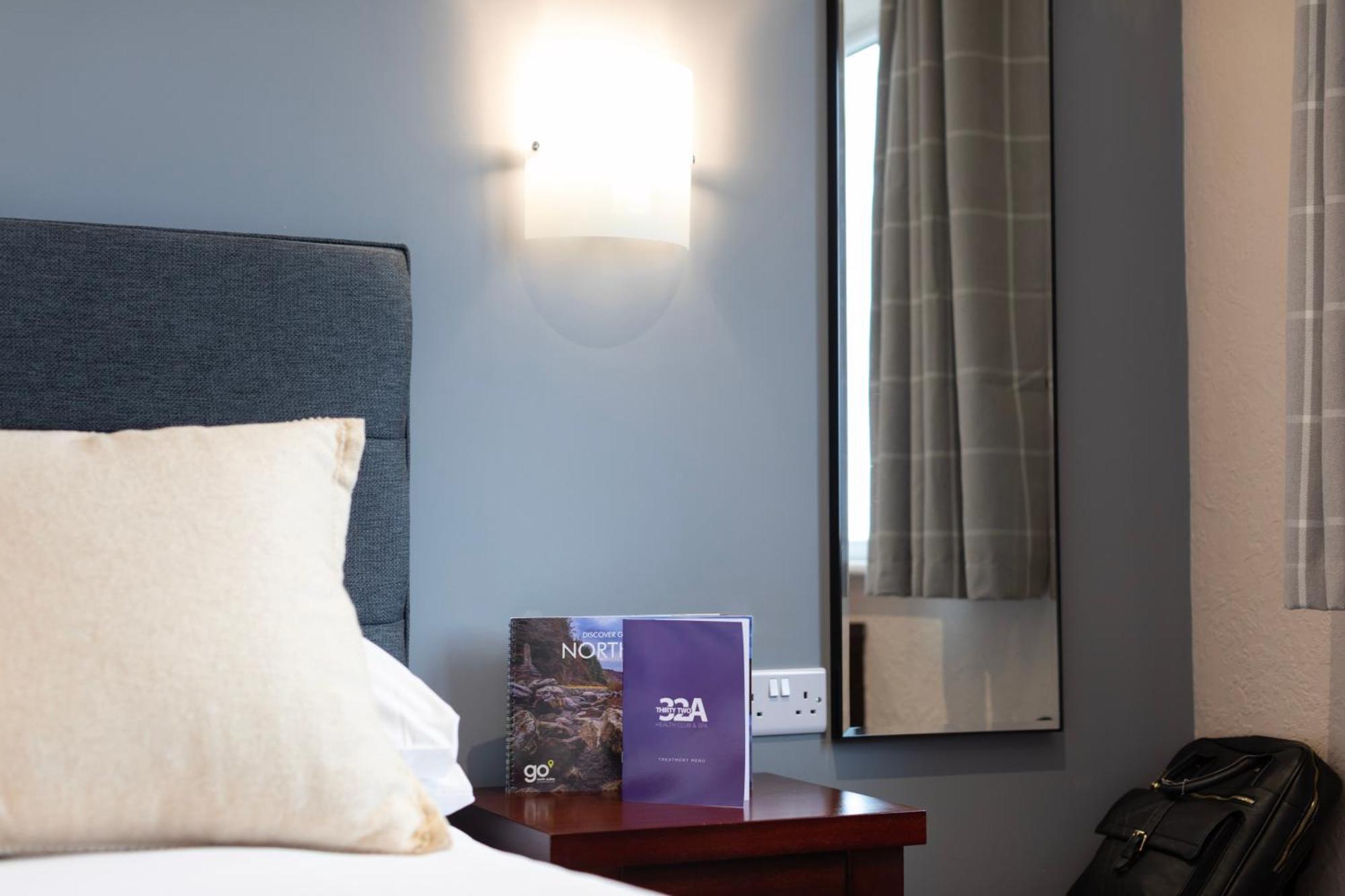 Springfield Hotel & Health Club Halkyn Екстер'єр фото