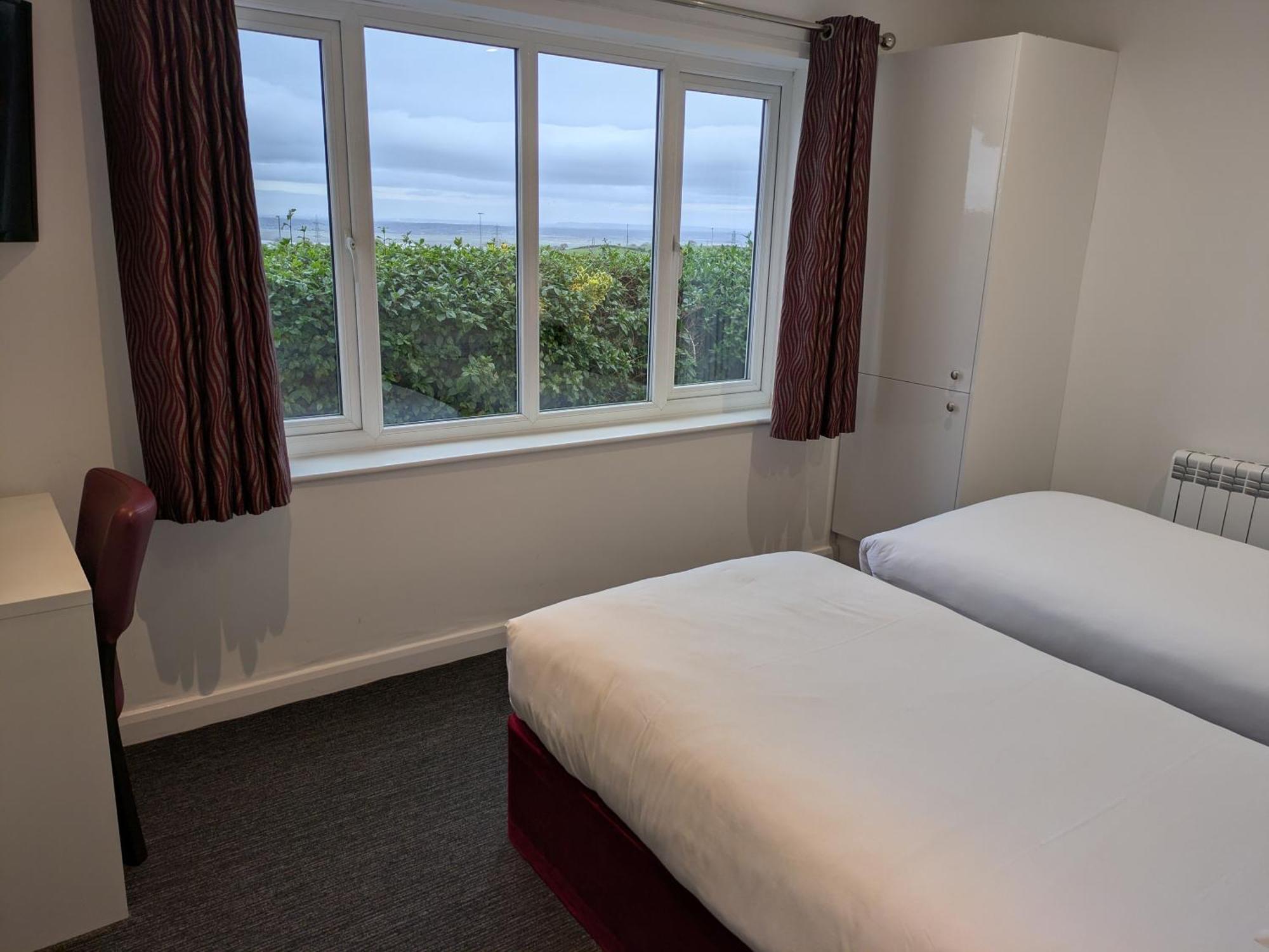 Springfield Hotel & Health Club Halkyn Екстер'єр фото